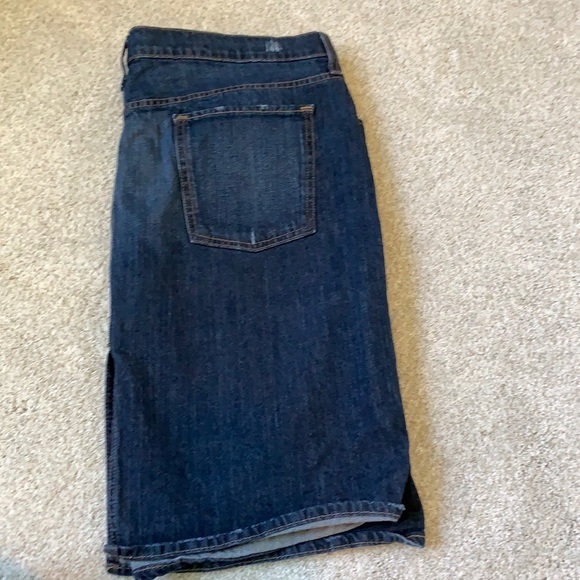 STRETCHY GAP JEAN SKIRT - Picture 1 of 5